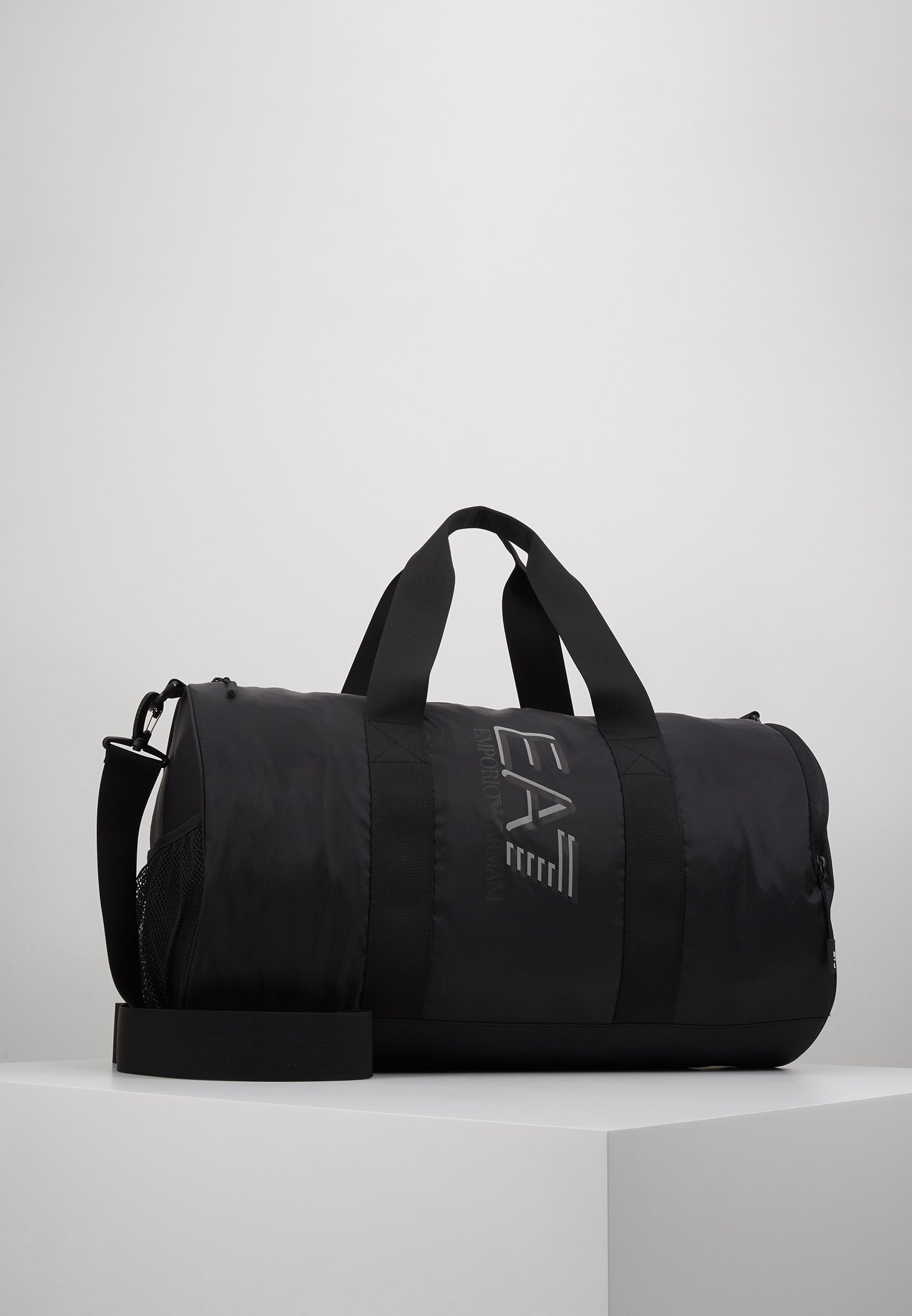 armani sports bag