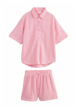 TEXTURED SET - REGULAR FIT - Kratke hlače - pink