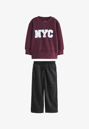 REGULAR FIT - SINGLE COSY SET - Pižamos komplektas - burgundy red nyc