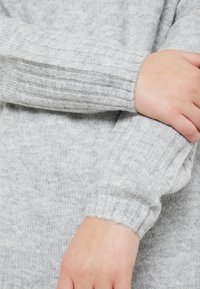 New Look Curves Sweter