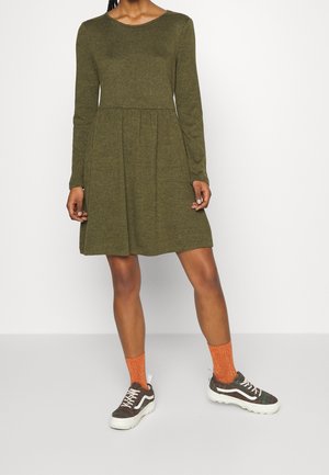 Vero Moda Sukienka dzianinowa