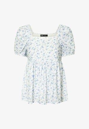 Camicia bianca con stampa floreale blu, maniche corte a sbuffo, scollo quadrato e vita arricciata per una vestibilità ampia.