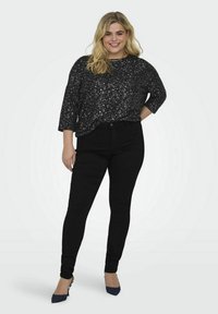 ONLY Carmakoma CARTHUNDER PUSH UP REG SK MBD NP - Jeans Skinny Fit - black