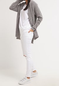 Noisy May Vaqueros pitillo - white