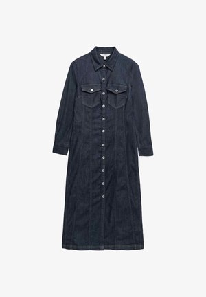 Mørk denimkjole med knaplukning foran, krave og to brystlommer. Lange ærmer, lige snit og diskret vertikal sømdetaljering.