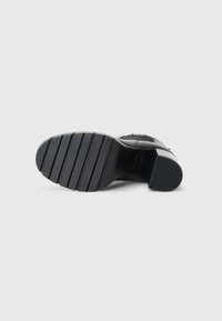 Tommy Jeans Aukštakulniai aulinukai - black