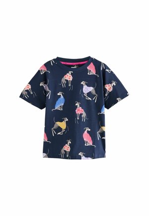 Baumwoll-T-Shirt in Marineblau mit einem wiederholten Muster von Hunden in verschiedenen bunten Kleidern. Kurze Ärmel und Rundhalsausschnitt.