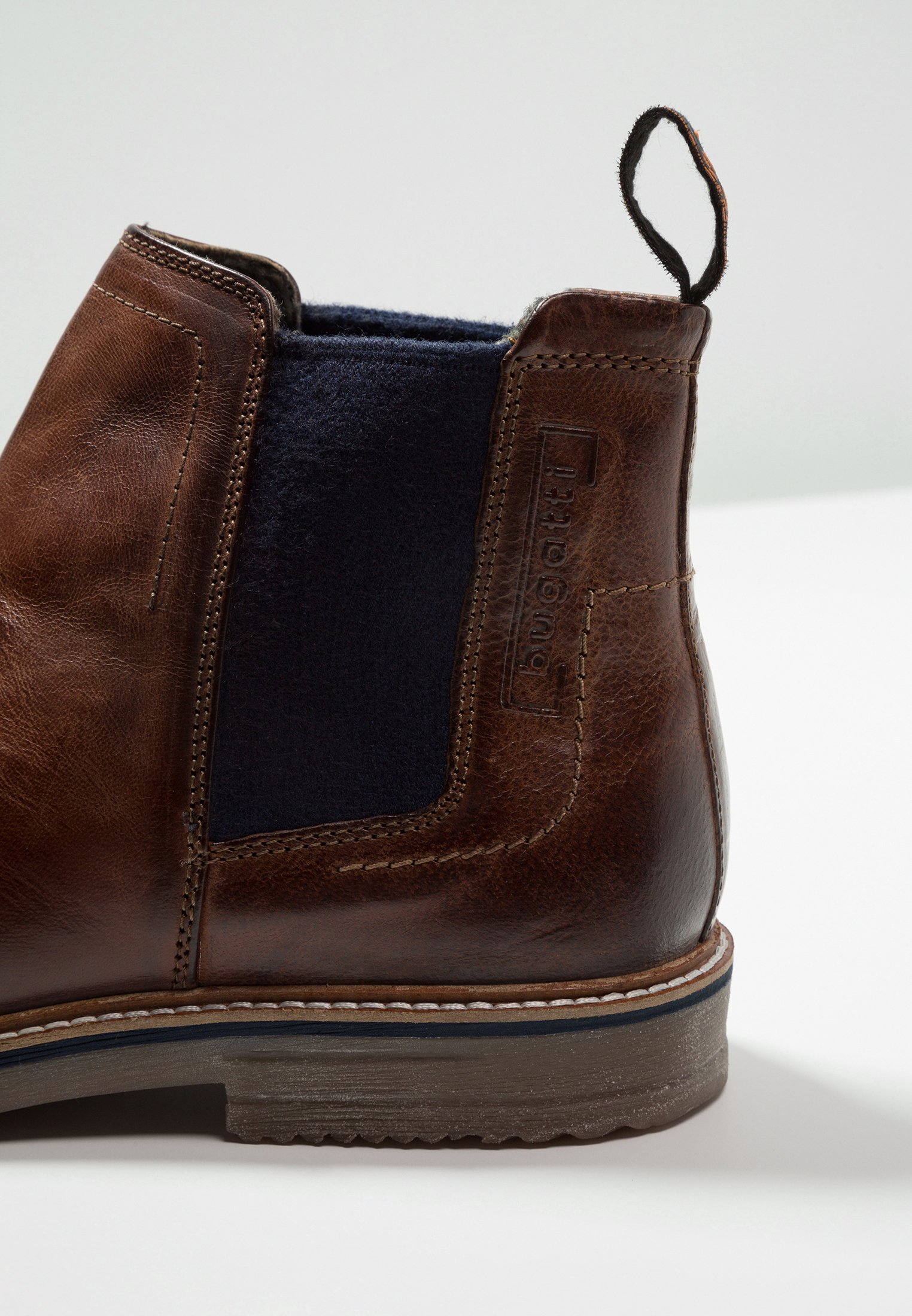 boots bugatti homme jordan