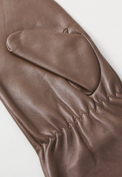 By Malene Birger GINNYL - Mănuși cu un deget - shitake