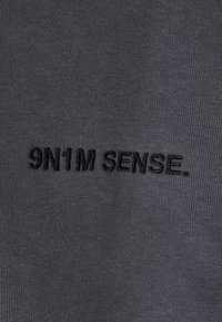 9N1M SENSE ESSENTIAL - Melegítőfelső - darkshadow