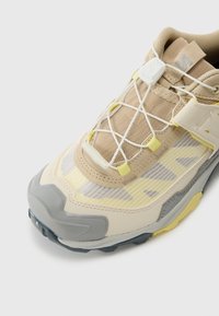 Thumbnail Image 6