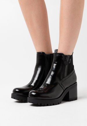 Tronchetti Donna QUEEN HELENA X29-111 – Plateau 2 Cm, Tacco 10 Cm, Tomaia In Ecopelle, Colore Nero, Suola In Gomma