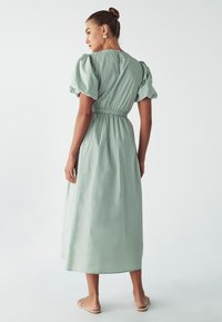 WILLA PAULINE MIDI  - Robe de jour - sage green