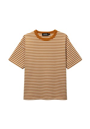 Haut en maille à manches courtes avec des rayures horizontales moutarde et blanches et un col rond uni moutarde.