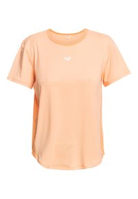 Krátký rukáv, světle oranžové sportovní tričko vyrobené z hladké tkaniny. Má kulatý výstřih a malé bílé logo na prsou.