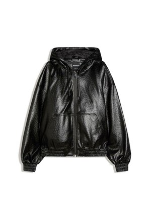 Črni pulover z zadrgo iz umetnega usnja z teksturiranim vzorcem, kangaroo žepom, elastičnimi zaključki na rokavih in nastavljivo kapuco z vrvico.