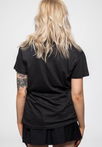 Paradiso Clothing SLEEP TOKEN BUTTERFLIES UNISEX - Print T-shirt - black