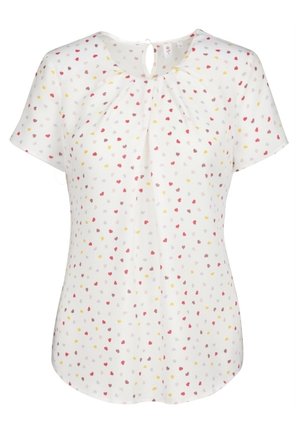 Witte blouse met korte mouwen, een ronde halslijn en een keyhole, met een verspreide print van kleine hartjes in rood, geel en grijs.