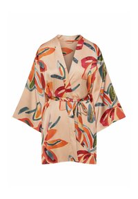 Szukana szlafrok satynowy w kolorze brzoskwiniowym z abstrakcyjnymi wzorami kwiatowymi w odcieniach czerwieni, zieleni i niebieskiego, z szerokimi rękawami i pasującym paskiem.