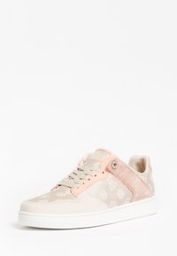 Sneaker chiaro con un motivo testurizzato, con accenti di rosa soft, con allacciatura frontale e suola in gomma bianca.