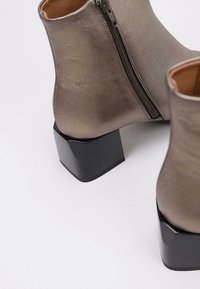 Sandra Fontán BARPA - Botines bajos - metalic