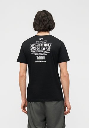 - T-shirt z nadrukiem