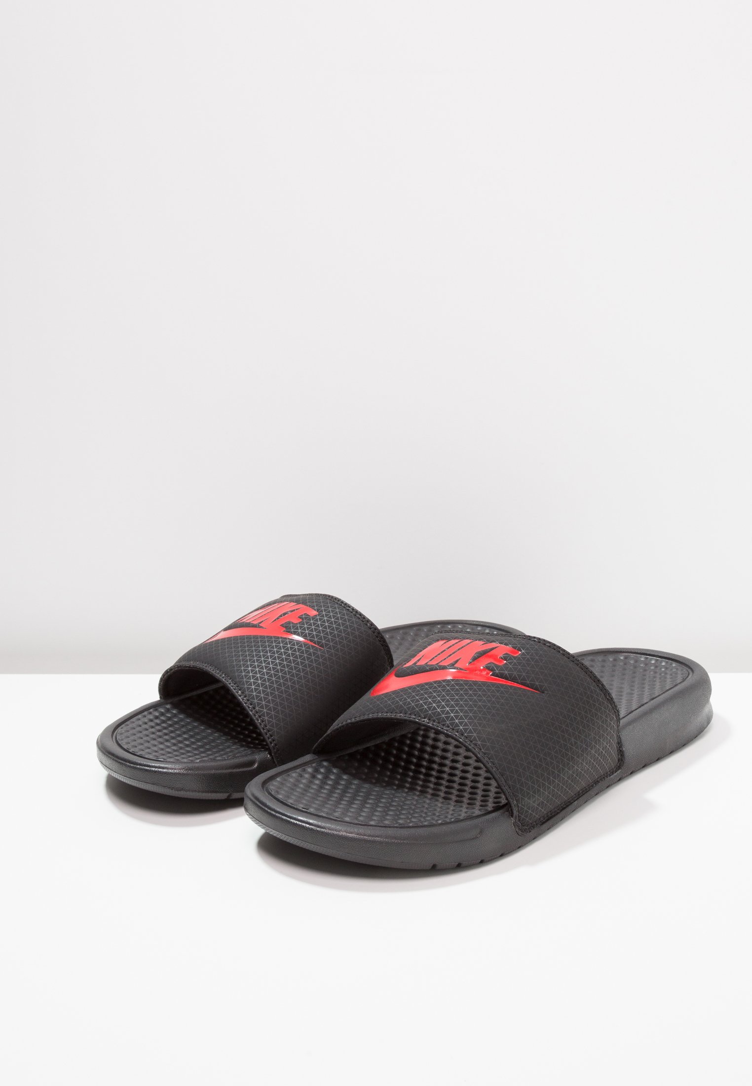 nike benassi jdi slides red