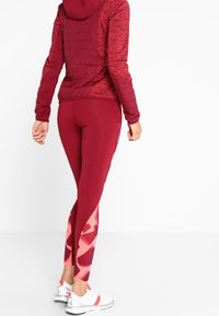 ONLY Play Träningsjacka - purple