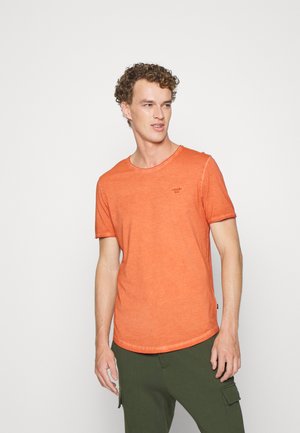 CLARK - T-shirt basic - mediumorange
