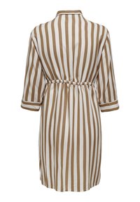 Robe rayée marron et blanche avec un col, des manches trois-quarts et une taille élastique, fabriquée en tissu léger à la texture lisse.