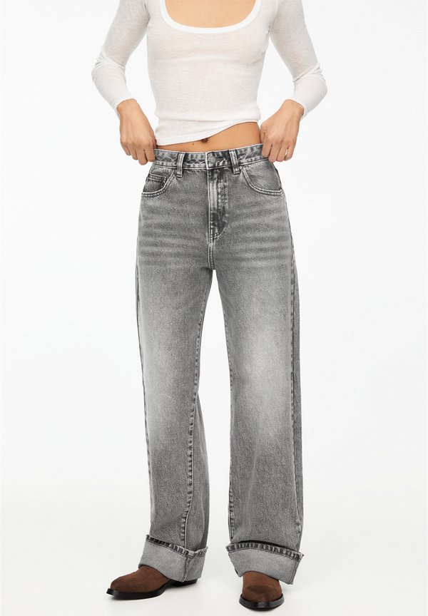 WITH TURN-HEMS - Jeans Straight Leg