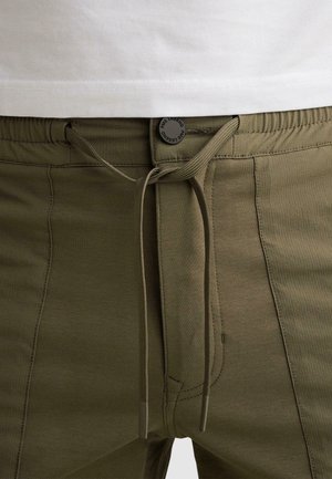 PME Legend, PME LEGEND - AIRYLON RELAXED FIT SHORTS -  -.,., - Šortky - dusky green