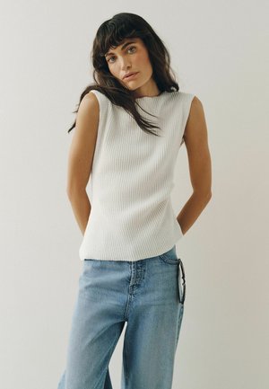 Next, REGULAR FIT - TEXTURE ASYMMETRIC SLEEVELESS TOP - Top - ecru