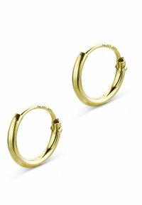 Goldene Creolen mit einer glatten, polierten Oberfläche. Sie verfügen über einen sicheren Verschluss und sind in einer kreisförmigen Form mit einer flachen Kante gestaltet.
