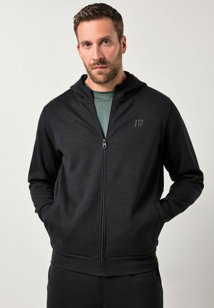 Sudadera con cremallera negra, hecha de una mezcla de algodón, que presenta un logotipo en el pecho, bolsillos frontales y un diseño ajustado con capucha.