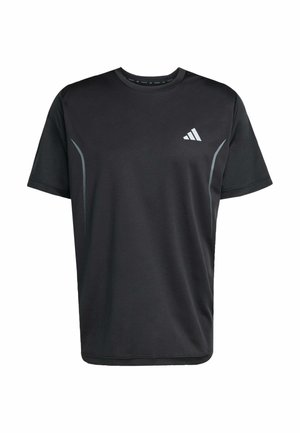 Zwarte sport t-shirt gemaakt van vochtregulerende stof, met een ronde hals, korte mouwen en grijze accenten met een klein logo.