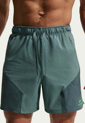 Nike Performance, M NP DFADV NPT 6 IN SHORT - Short de sport - mineral slate/faded spruce/green strike