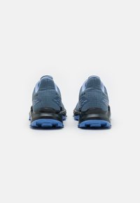 Salomon ALPHACROSS 5 - Krosa skriešanas apavi - bering sea/carbon/blue heron