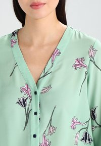 Vero Moda Bluse - green