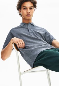 Lacoste Pikeepaita - gris chine