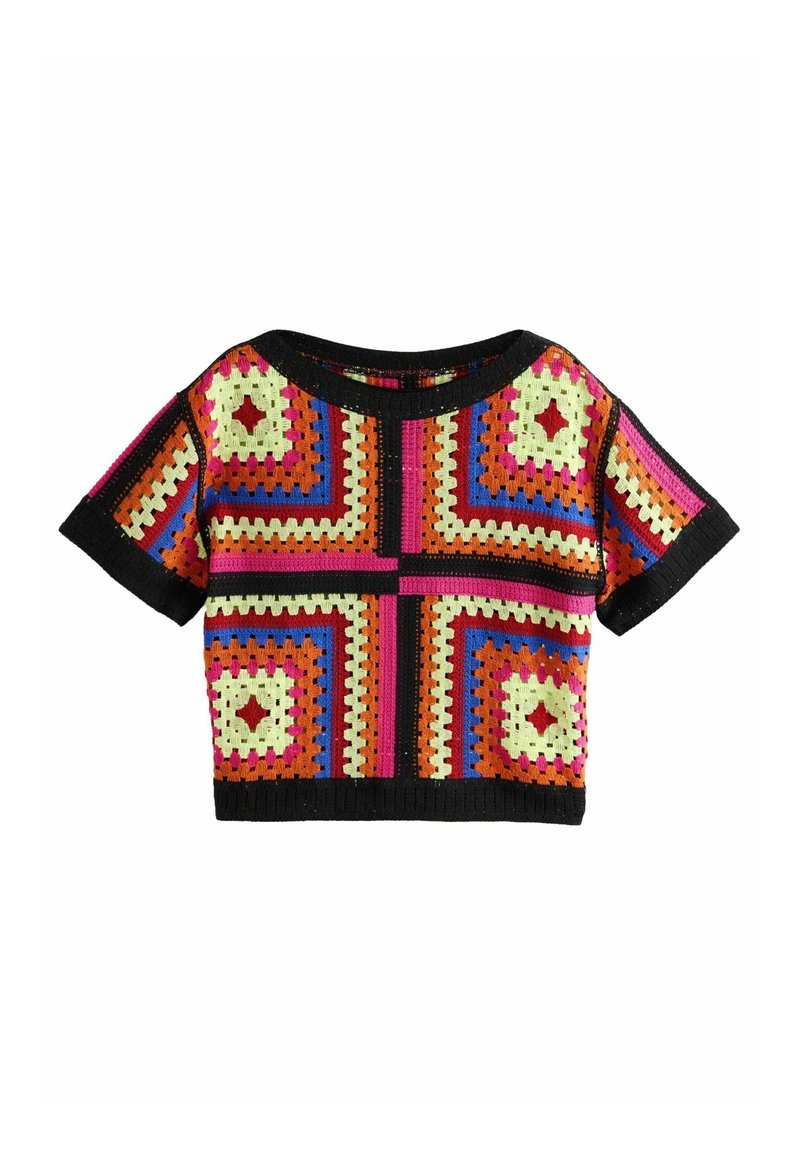Gehaakte cropped trui met een levendig patroon van vierkanten in zwart, groen, oranje, roze en blauw. Korte mouwen en ronde halslijn.