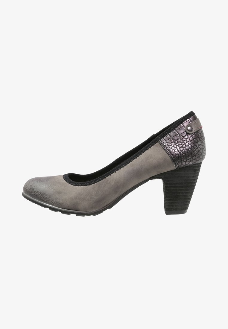 Escarpin gris pour femmes à talon moyen, avec contrefort métallique texturé et garniture noire, présentant un bout arrondi et un talon bloc empilé.
