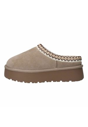 sacha Slippers - beige