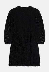 Guess JUNIOR LACE PLEATED DRESS - Cocktail dress / Party dress - jet black