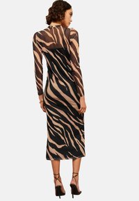 Friends Like These LONG SLEEVE MIDI - Denní šaty - brown