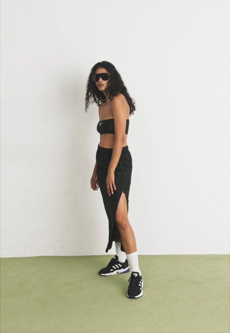 【ADIDAS】Firebird Zip-Up Maxi Skirt - Black / IW5518 Adidas Original Firebird Zip-Up Maxi Skirt