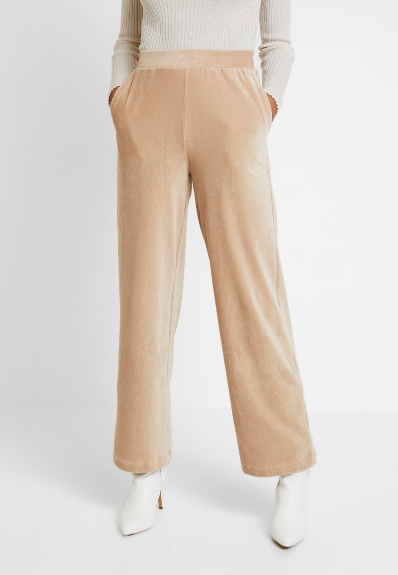 Vero Moda Pantaloni - camel