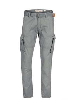 Pantaloni cargo grigi con molteplici tasche, passanti per cintura e cintura in tessuto grigio abbinato con fibbia in metallo, mostrati frontalmente.