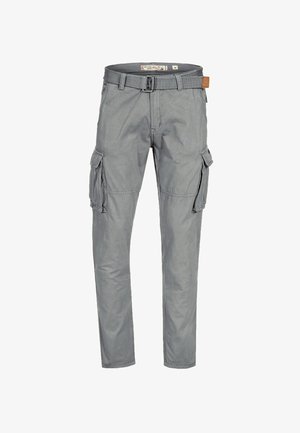 Pantalones cargo grises con múltiples bolsillos, presillas para cinturón y un cinturón de tela gris a juego con hebilla metálica, mostrados de frente.