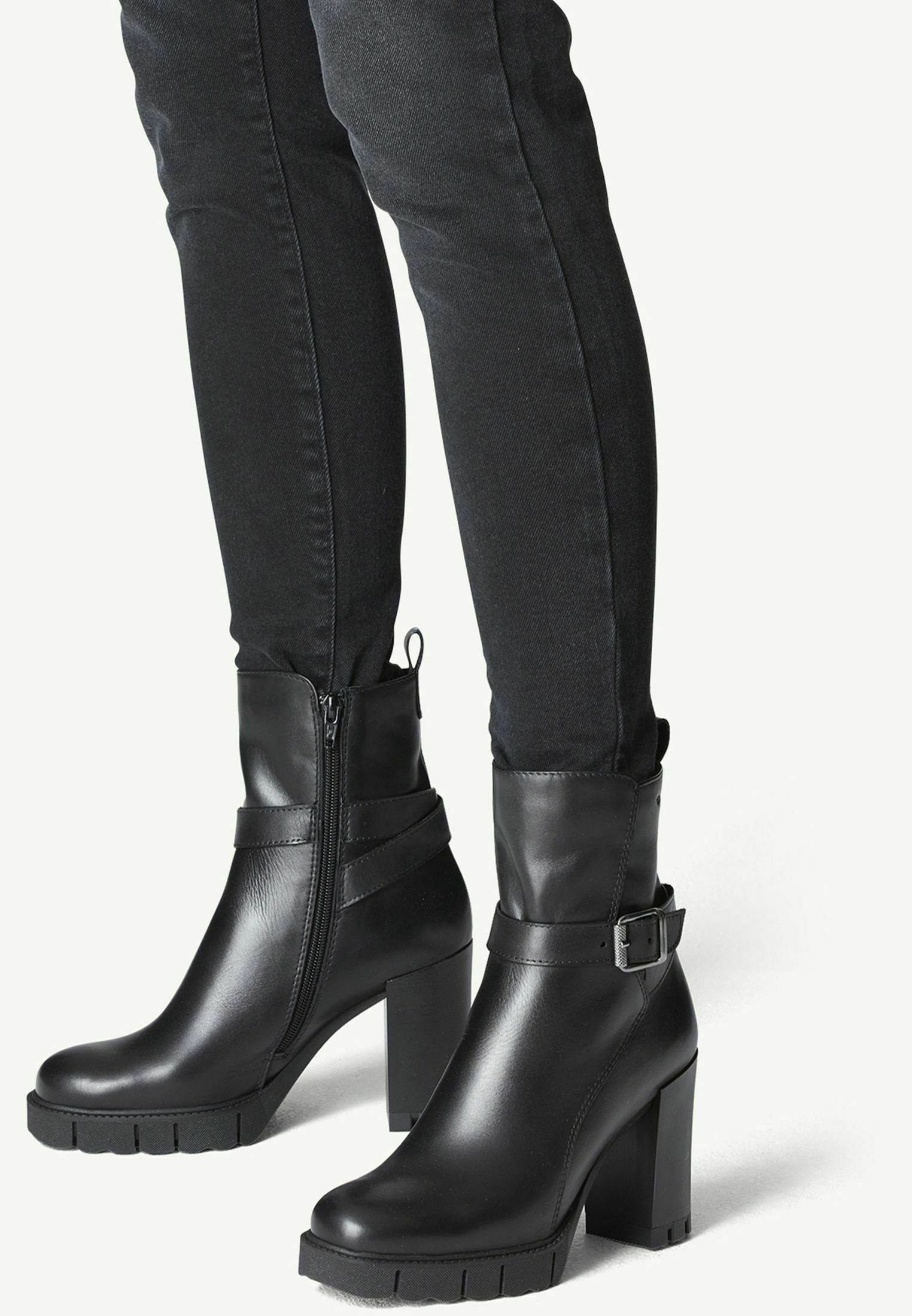 Tamaris STIEFELETTE - Enkellaarsjes met hoge hak - black/zwart - Zalando.nl